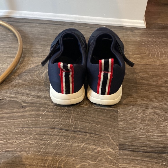 Tory burch sneakers. - Picture 2 of 5
